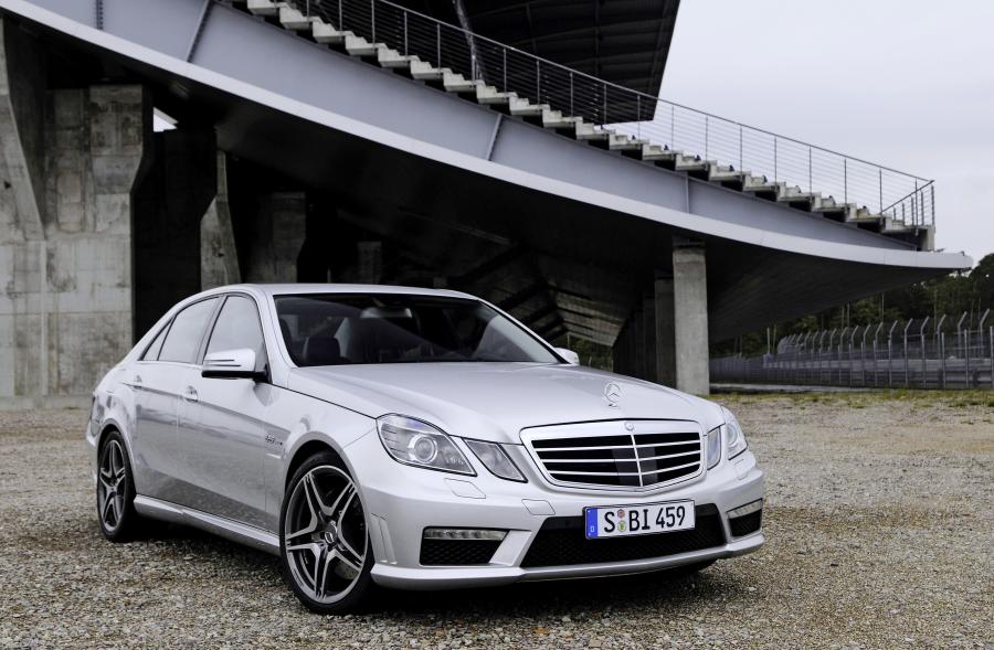  Mercedes-Benz E63 AMG 2009 года  (фото 21 из 26)